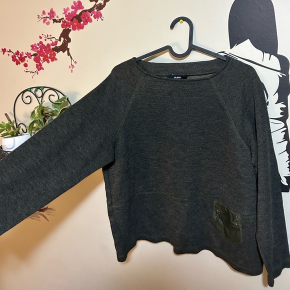 Dark Grey Sweatshirt - Picture 4 of 7